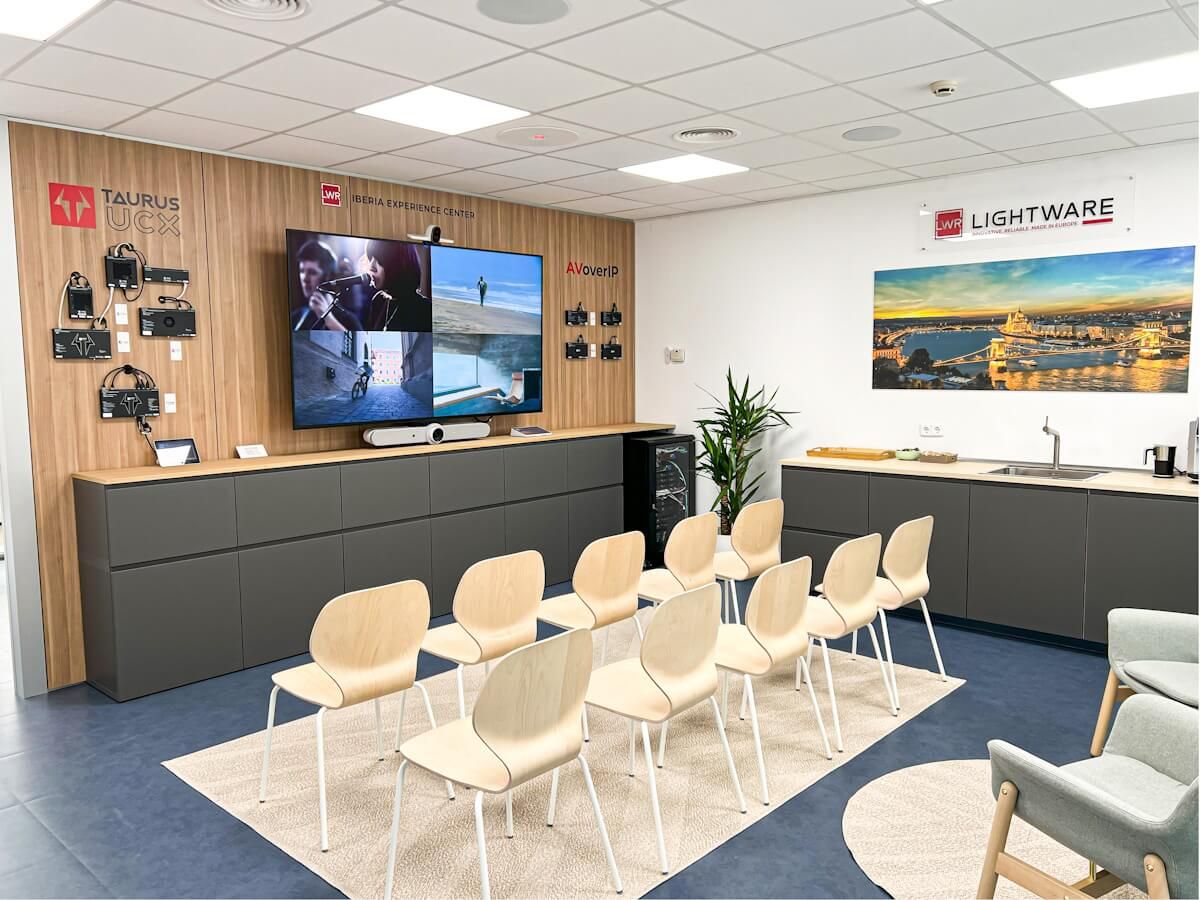 iberia-experience-center-04.jpg
